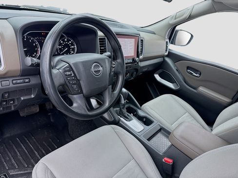 Used 2023 Nissan Frontier SV w/ Technology Package image 7