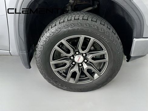 Used 2022 GMC Sierra 1500 AT4 w/ AT4 Carbonpro Edition AWD/4WD image 37
