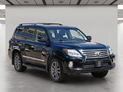 Used 2013 Lexus LX 570 4WD w/ Luxury Pkg