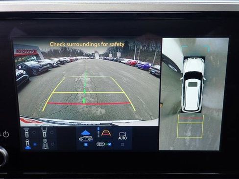 Certified 2025 Toyota Sequoia SR5 image 27