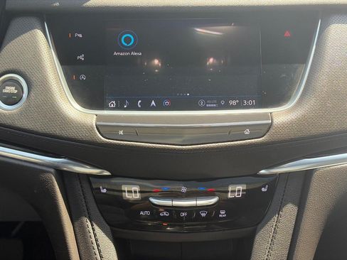 Certified 2023 Cadillac XT5 Premium Luxury w/ Technology Package AWD/4WD image 12