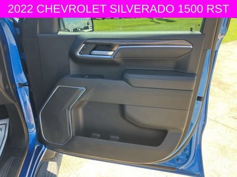Used 2022 Chevrolet Silverado 1500 RST AWD/4WD image 13