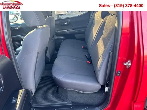 Certified 2019 Toyota Tacoma TRD Sport image 25
