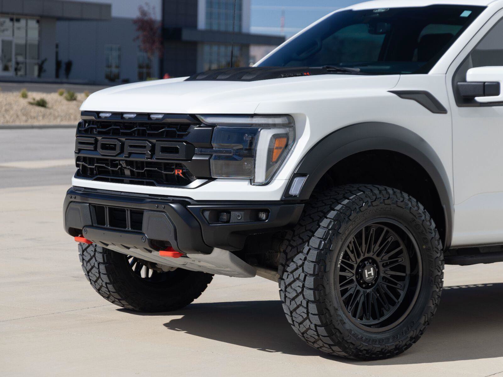 Used 2025 Ford F150 Raptor w/ Equipment Group 803A Raptor R AWD/4WD image 18