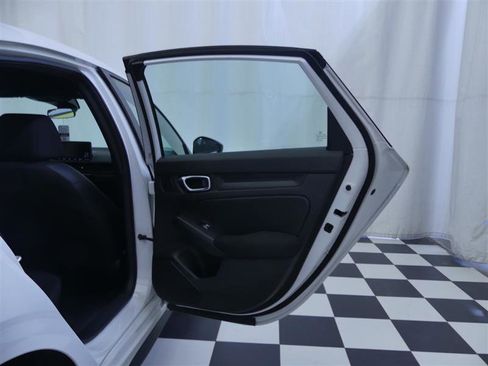 Used 2025 Honda Civic Sport image 25