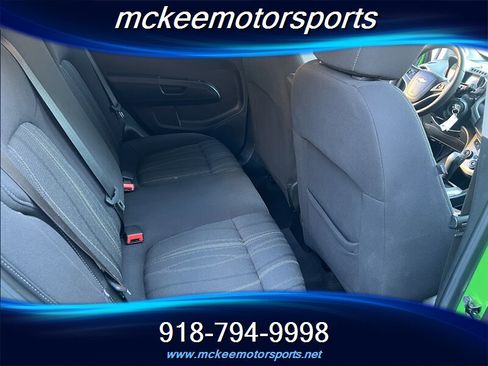 Used 2015 Chevrolet Sonic LT image 6