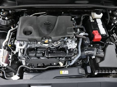 Used 2024 Toyota Camry SE FWD image 18