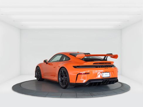 Used 2026 Porsche 911 GT3 RWD image 3