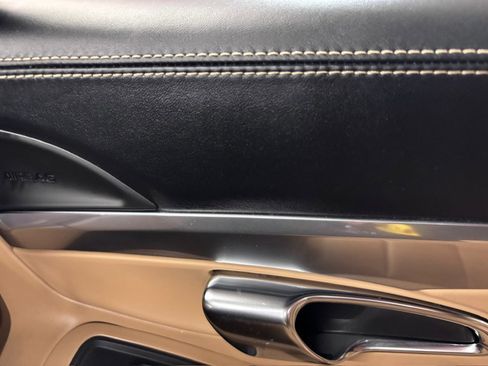 Used 2015 Porsche 911 Carrera image 19