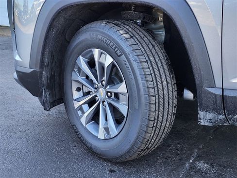 New 2026 Chevrolet Equinox LT w/ Convenience Package II image 33