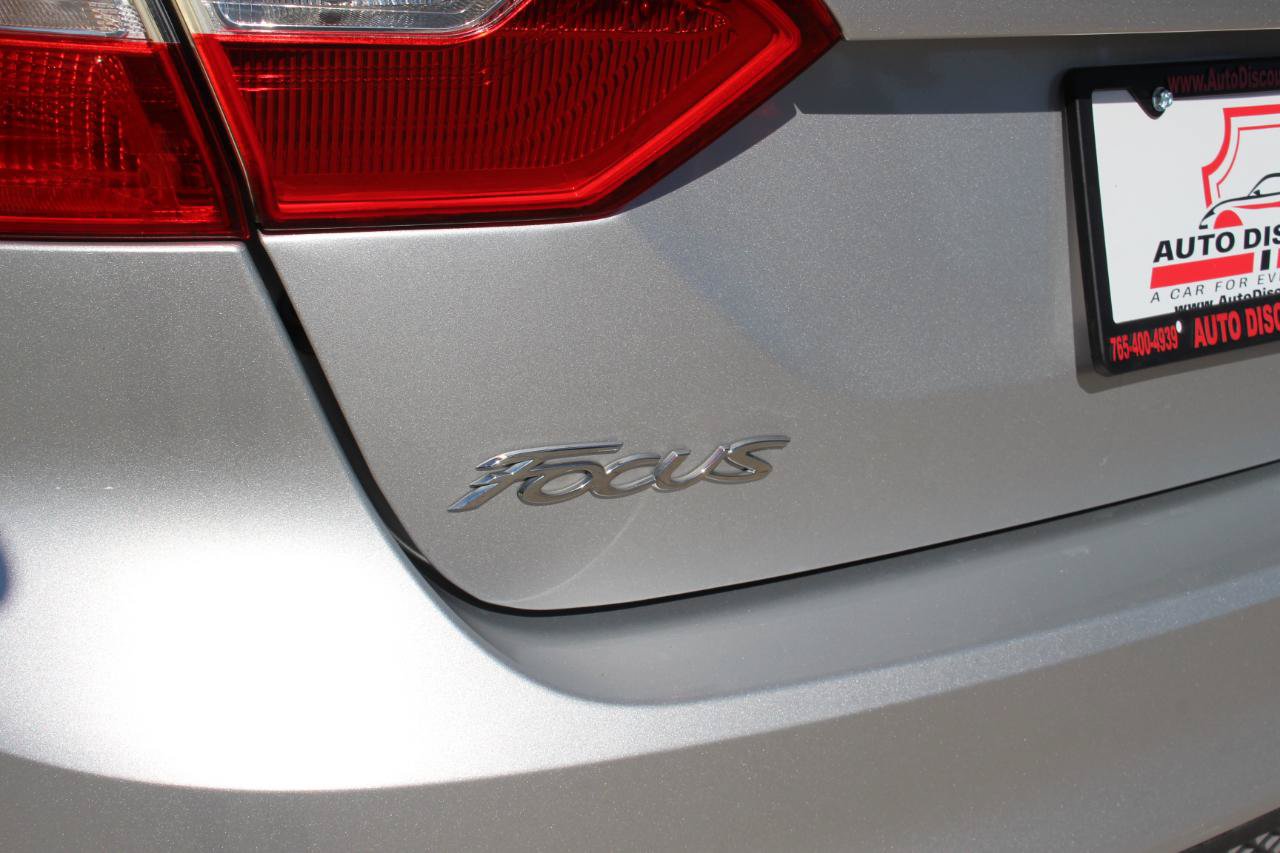 Used 2014 Ford Focus Titanium FWD image 46