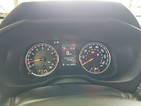 Used 2022 Toyota RAV4 XLE w/ Convenience Package AWD/4WD image 13