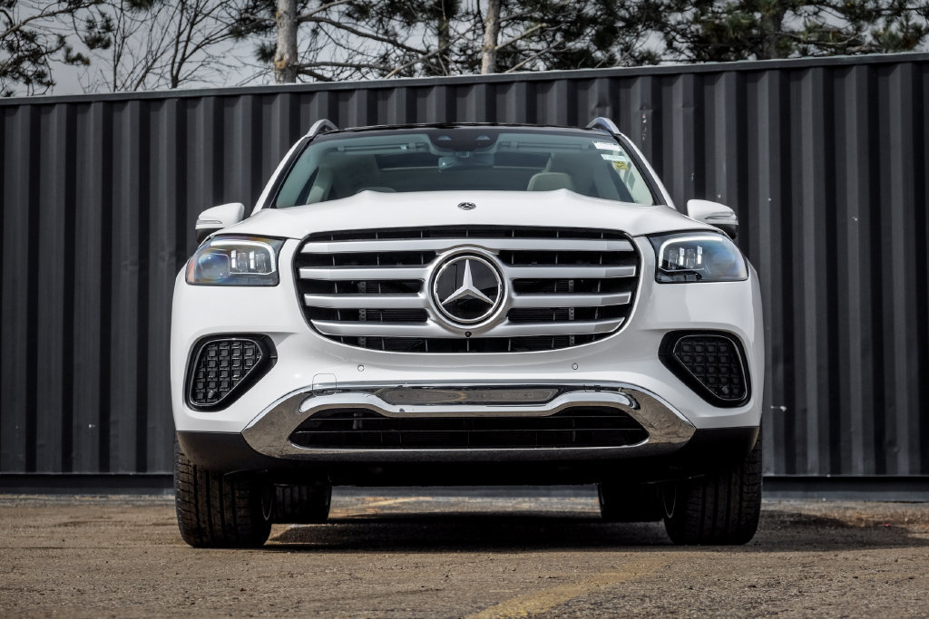 Used 2026 Mercedes-Benz GLS 450 4MATIC image 5