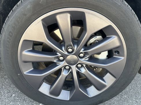 Used 2020 Jeep Cherokee High Altitude AWD/4WD image 15