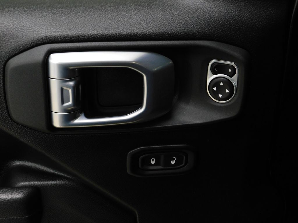 Used 2021 Jeep Wrangler Sport AWD/4WD image 26