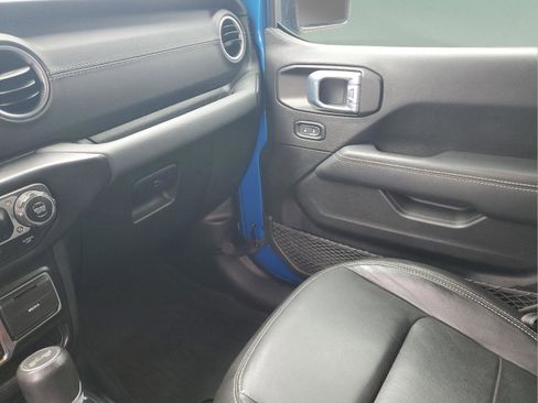 Used 2021 Jeep Wrangler Unlimited Sahara image 20