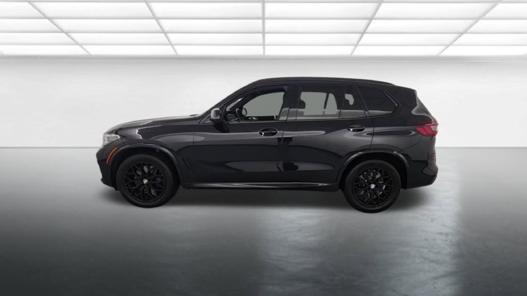 Used 2022 BMW X5 M50i w/ Executive Package AWD/4WD image 5