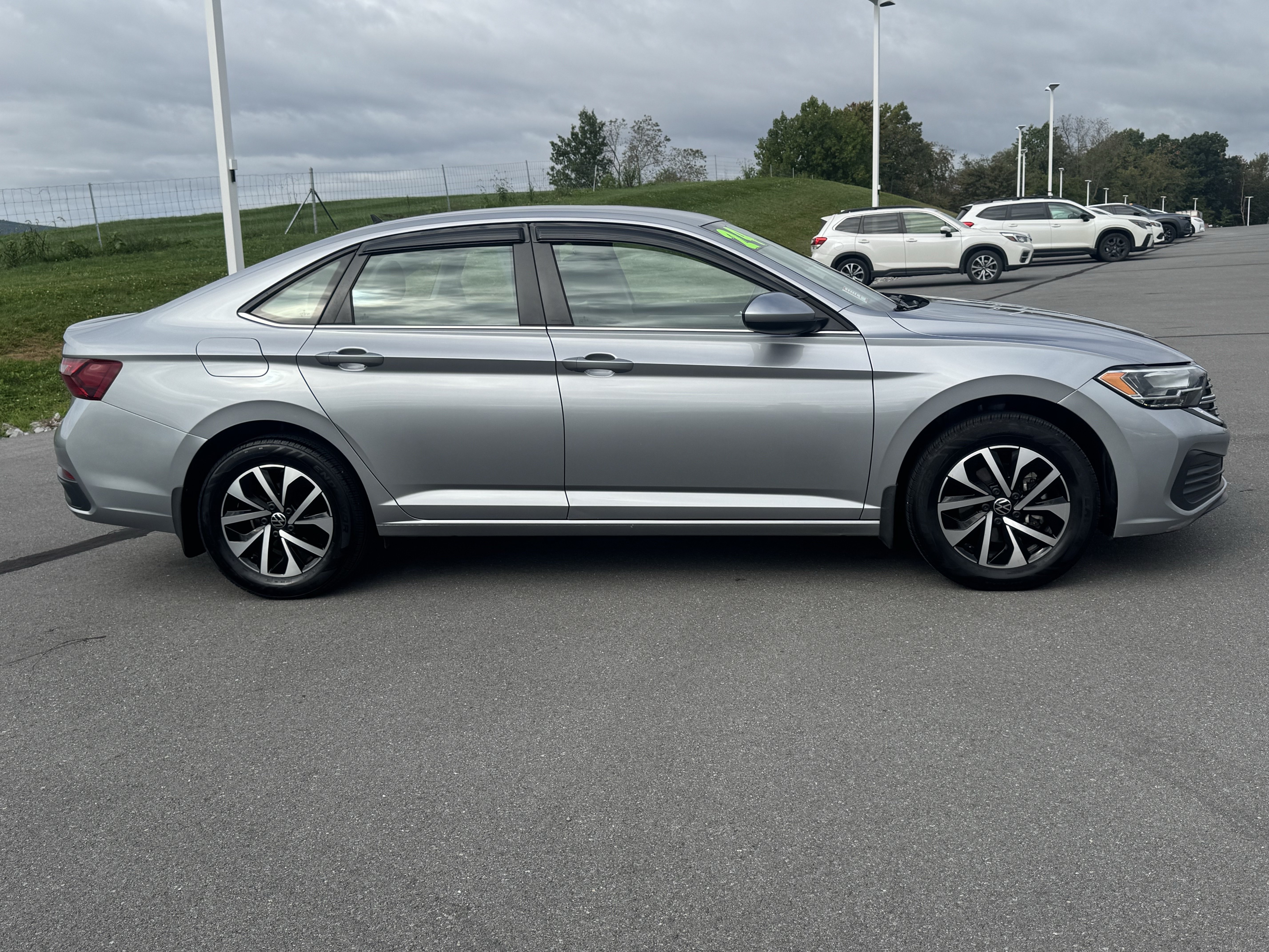 Used 2024 Volkswagen Jetta S FWD image 2