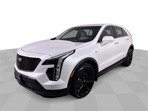 Used 2022 Cadillac XT4 Luxury w/ LPO, ONYX Package image 1
