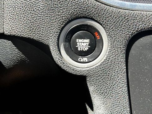 Used 2017 Dodge Charger R/T image 22