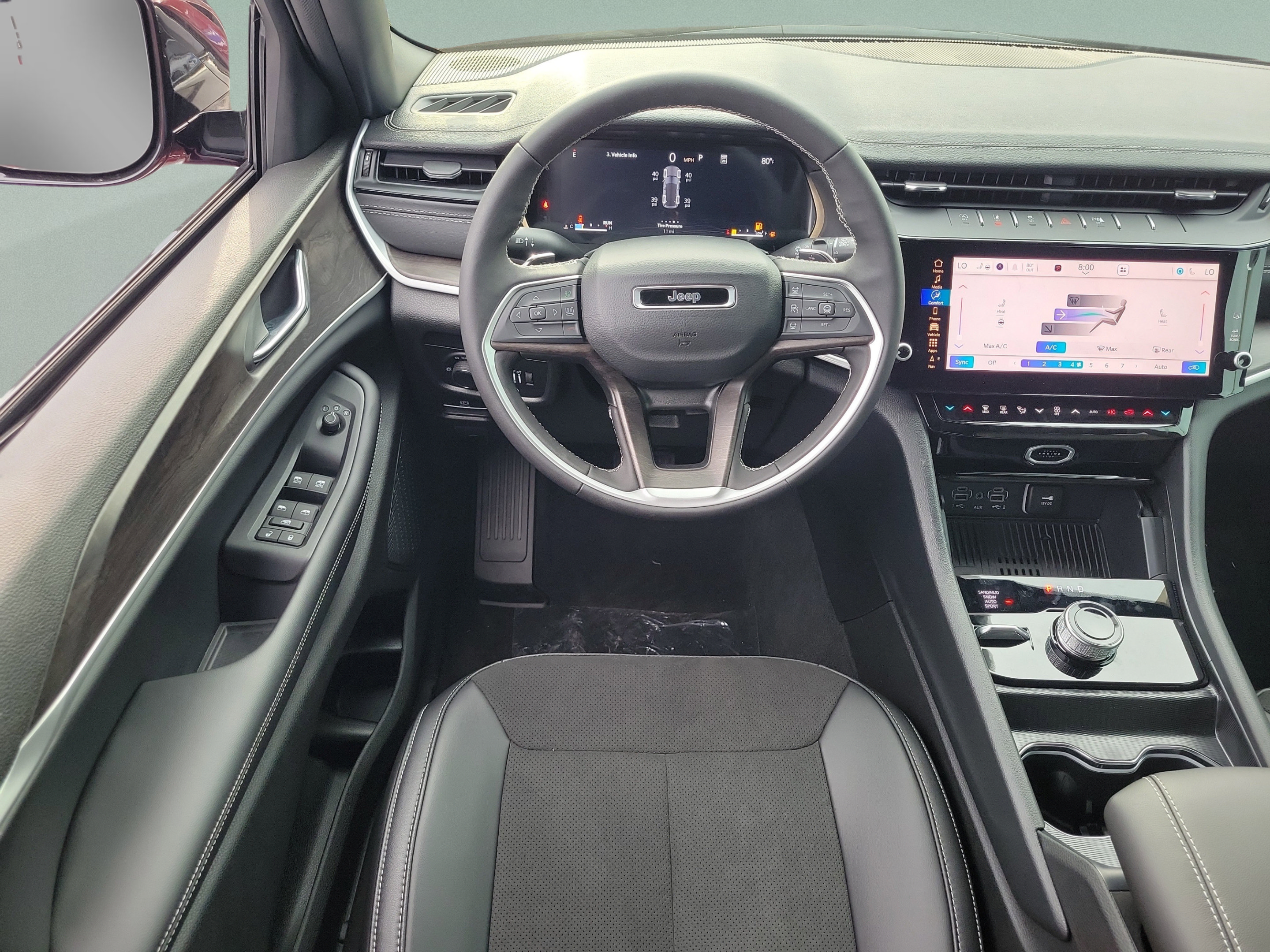 New 2026 Jeep Grand Cherokee Altitude AWD/4WD image 8