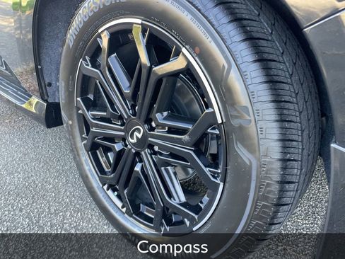 New 2026 INFINITI QX80 4WD image 11