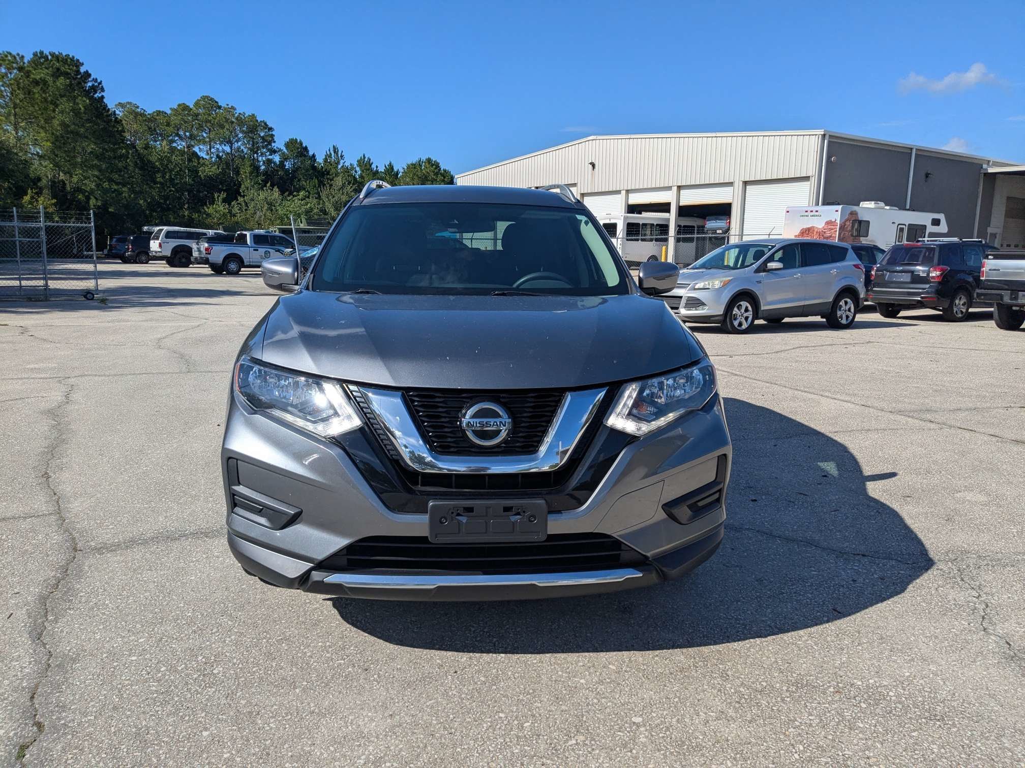 Used 2019 Nissan Rogue S w/ Special Edition Package FWD image 9