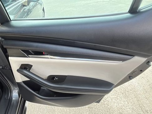 Used 2023 MAZDA MAZDA3 s image 14