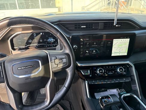 Used 2022 GMC Sierra 1500 Denali Ultimate AWD/4WD image 25