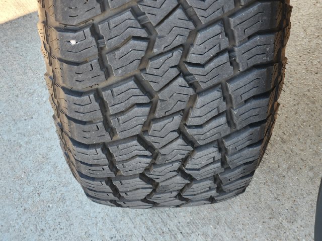 Used 2019 GMC Sierra 1500 SLE w/ SLE Convenience Package AWD/4WD image 11