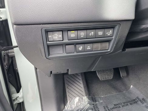 New 2026 Toyota Tundra Limited AWD/4WD image 32