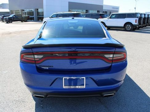 Used 2020 Dodge Charger SXT w/ Blacktop Package image 6