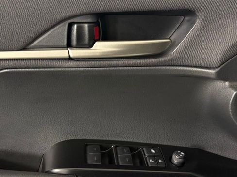 Used 2025 Toyota Camry LE image 15