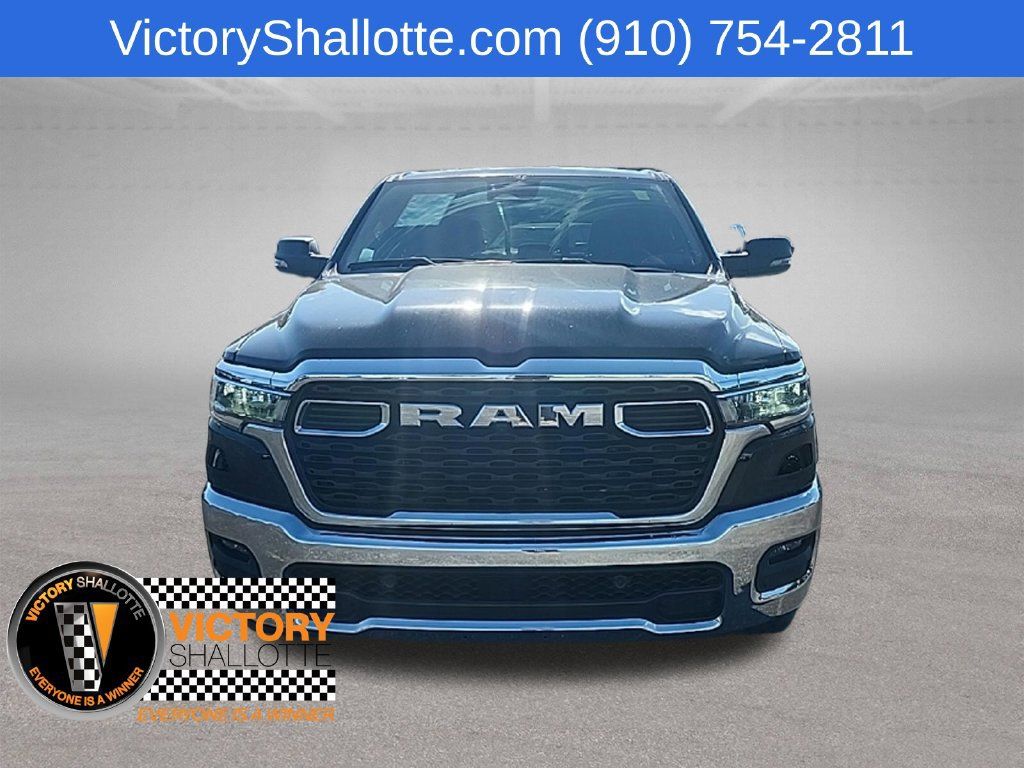 Used 2025 RAM 1500 Big Horn AWD/4WD image 3
