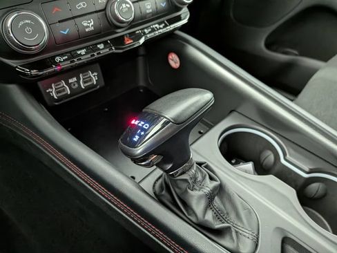 Used 2025 Dodge Durango GT AWD/4WD image 21
