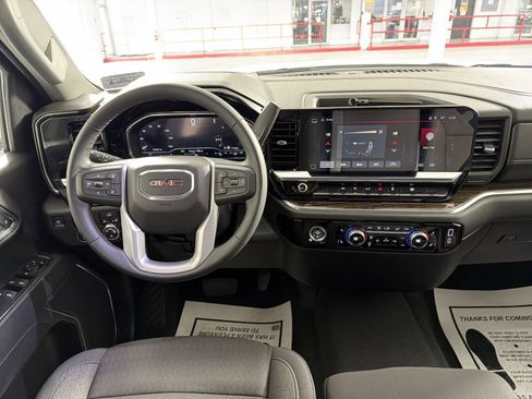 Used 2023 GMC Sierra 1500 SLE image 16