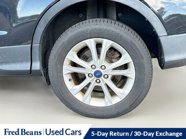 Used 2017 Ford Escape SE w/ SE Leather Comfort Package AWD/4WD image 38