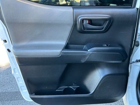 Used 2019 Toyota Tacoma SR5 image 22