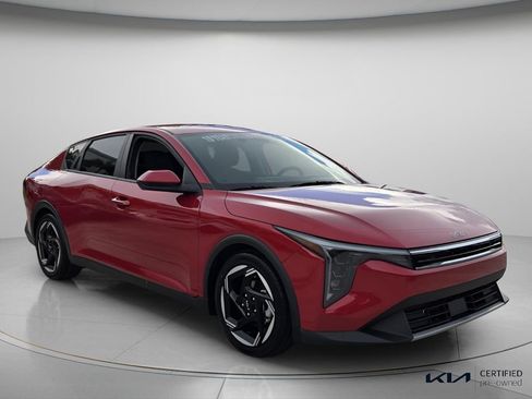 Certified 2025 Kia K4 EX FWD image 9