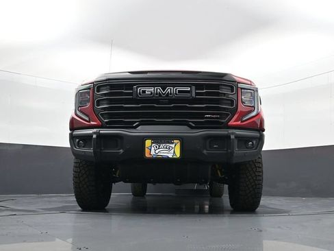 Used 2026 GMC Sierra 1500 AT4X w/ LPO, Black Badging Package AWD/4WD image 22