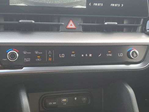 Used 2023 Kia Sportage SX image 19