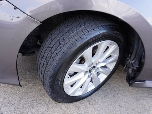 Used 2019 Toyota Camry LE image 26