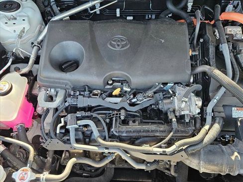 Used 2023 Toyota RAV4 XLE AWD/4WD image 22