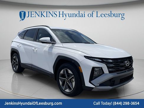 New 2025 Hyundai Tucson SEL FWD image 1