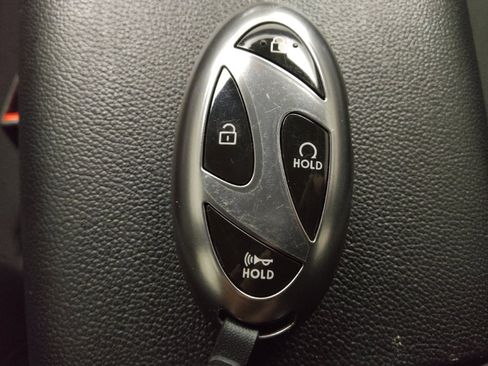 Used 2024 Hyundai Elantra SEL image 32