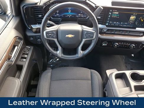 Used 2022 Chevrolet Silverado 1500 LT image 16