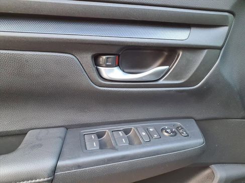 Used 2023 Honda CR-V LX image 14