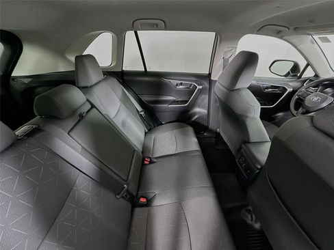 Used 2025 Toyota RAV4 XLE image 25