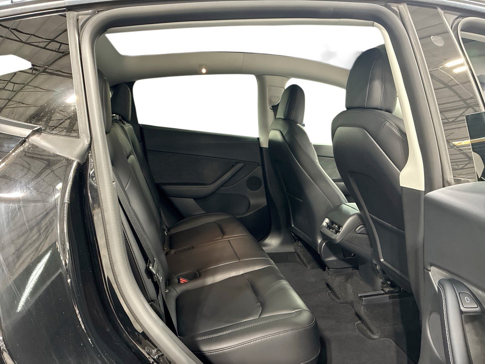 Certified 2022 Tesla Model Y Performance AWD/4WD image 11