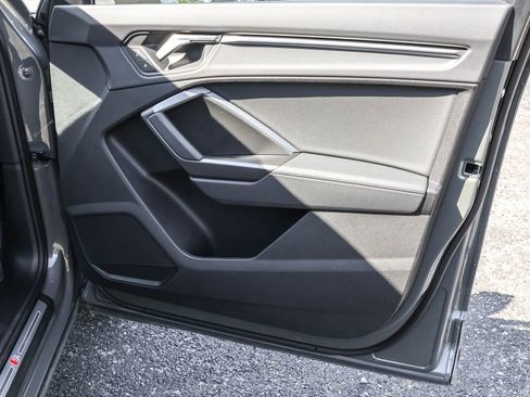 Used 2024 Audi Q3 2.0T Premium w/ Convenience Package image 63